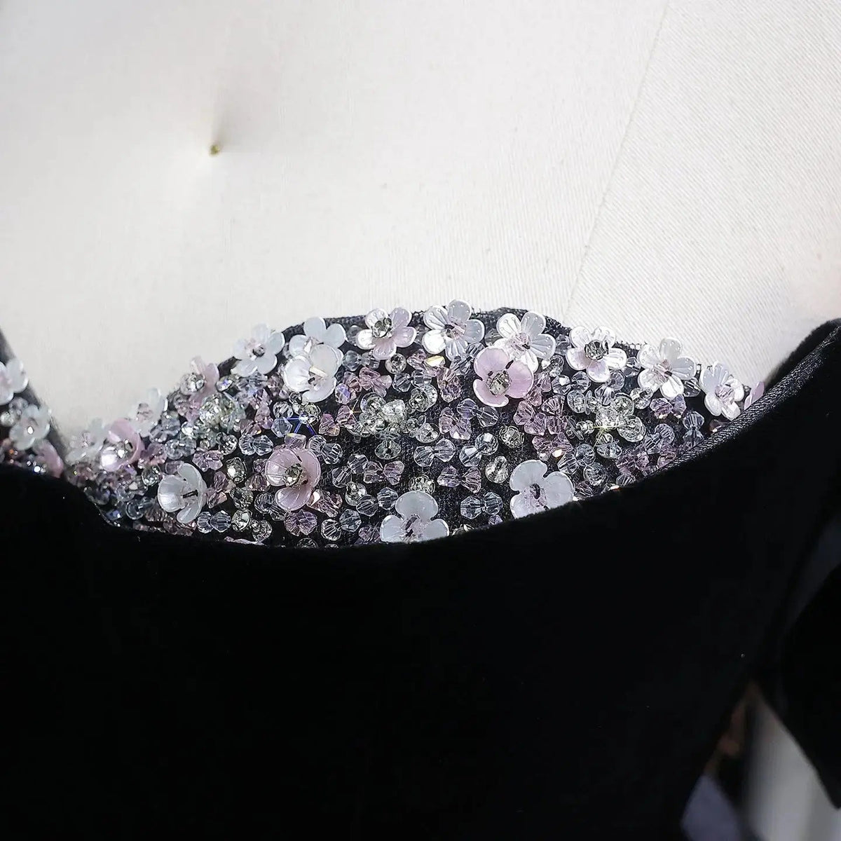 Luxury Black Velvet Beaded Fitted Train Evening Dress with Bow SS739