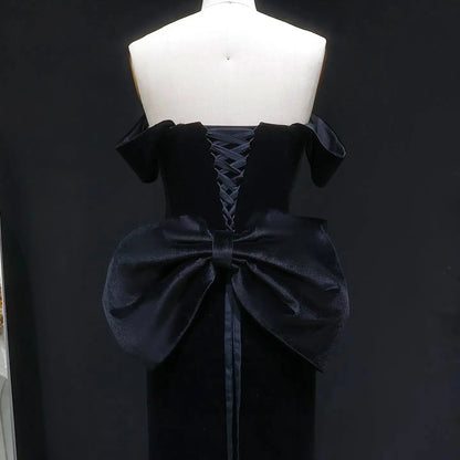 Luxury Black Velvet Beaded Fitted Train Evening Dress with Bow SS739