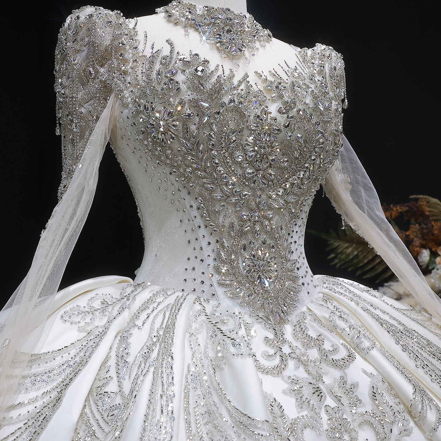 Luxury Ivory Crystal Embroidery Long Sleeve Wedding Dress SW602