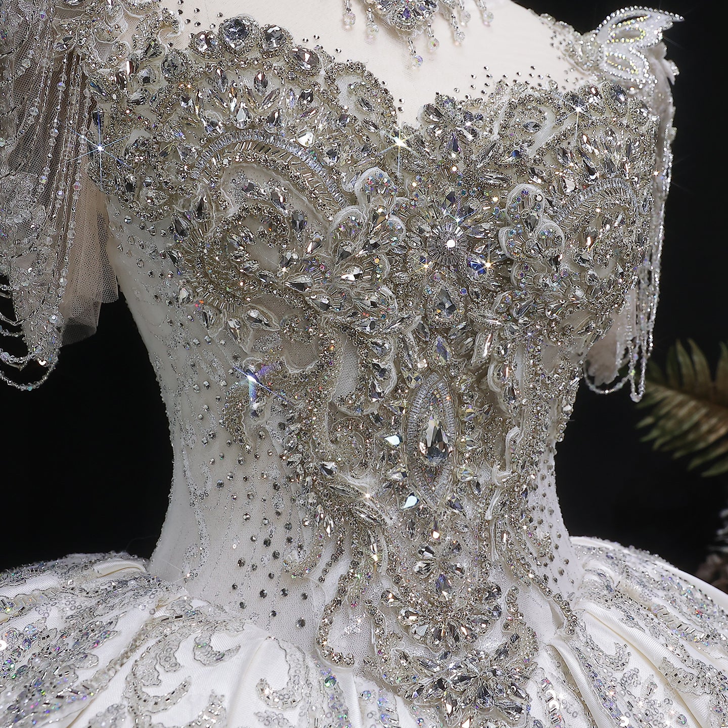 Luxury Ivory Satin Silver Floral Embroidery Ball Gown Wedding Dress SW605