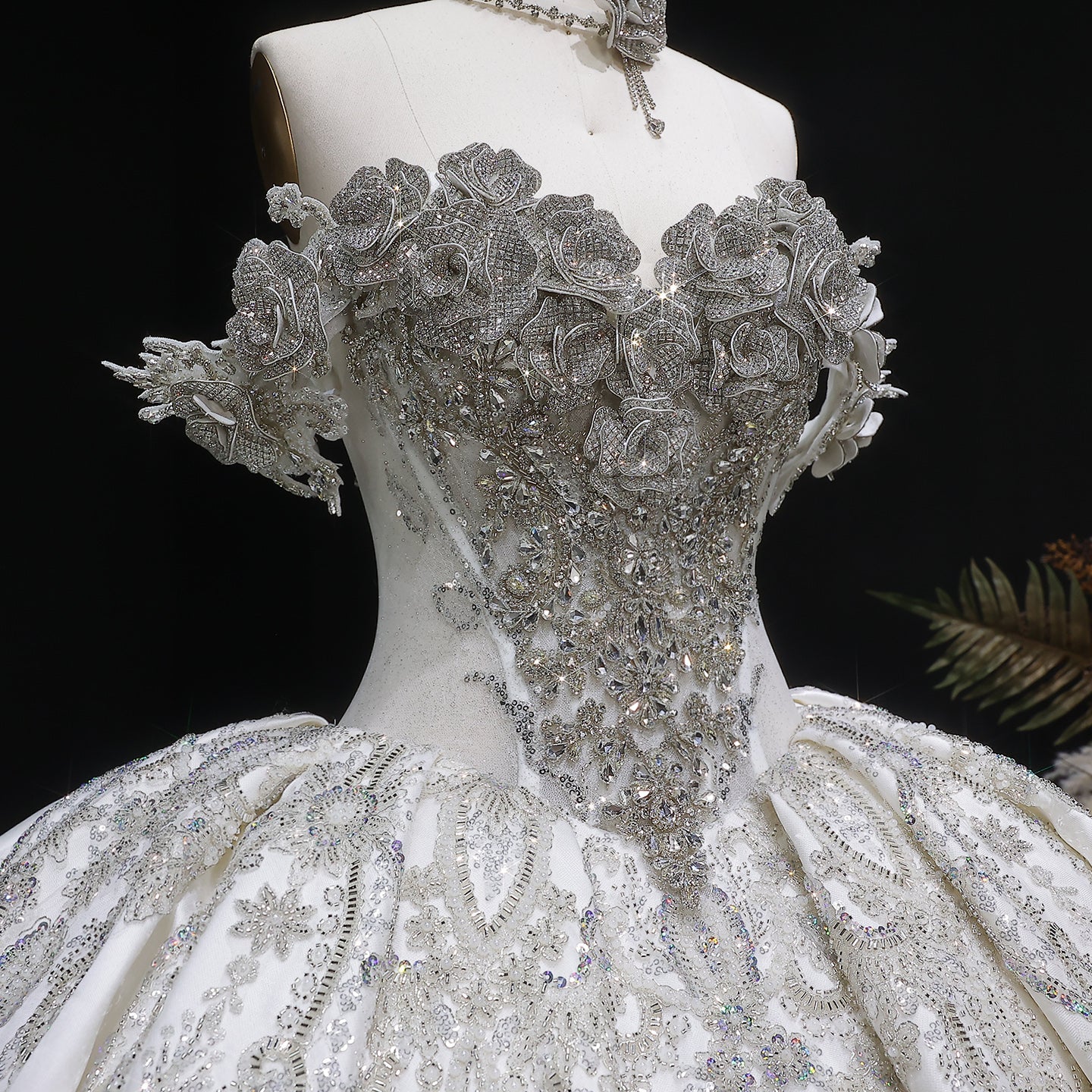 Luxury Ivory Satin Silver Embroidery Ball Gown Wedding Dress SW606