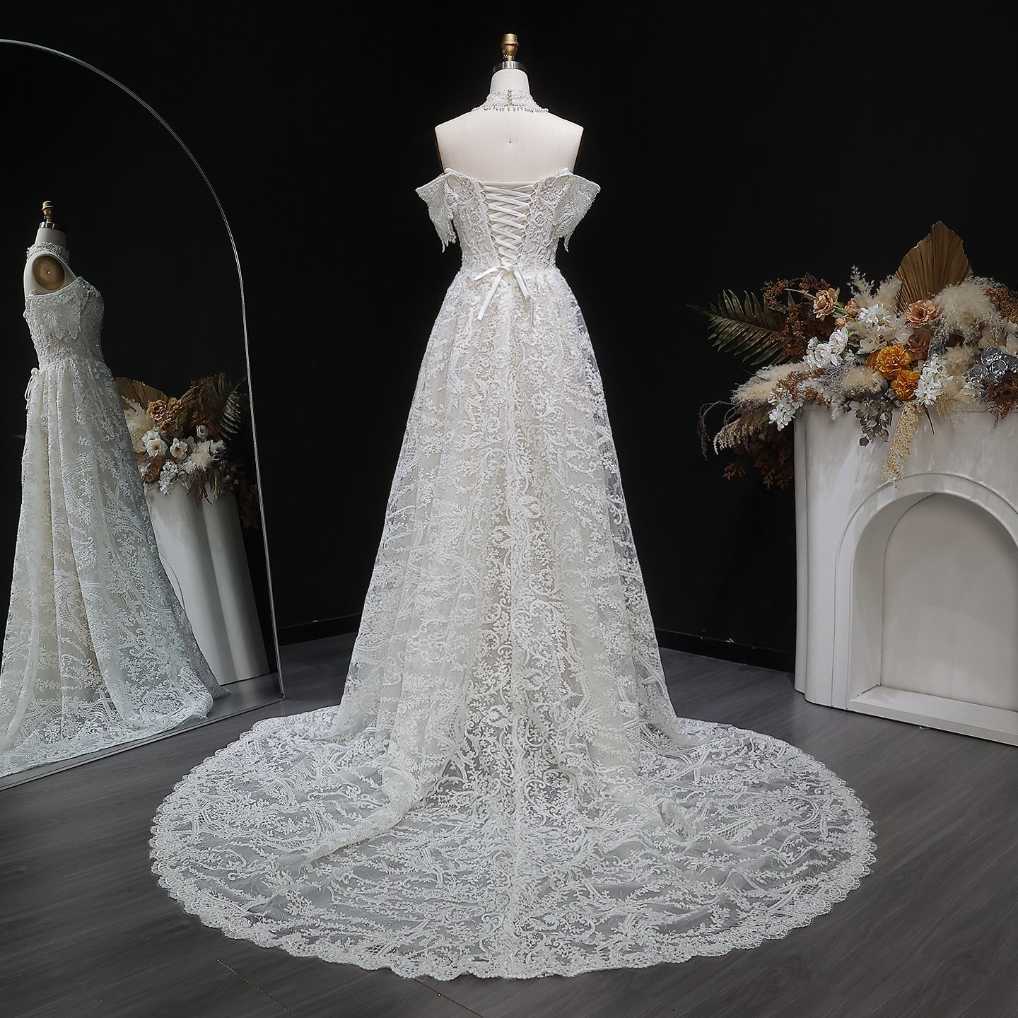 Elegant Off White Lace Pearl Embroidery Ball Gown Wedding Dress SW652