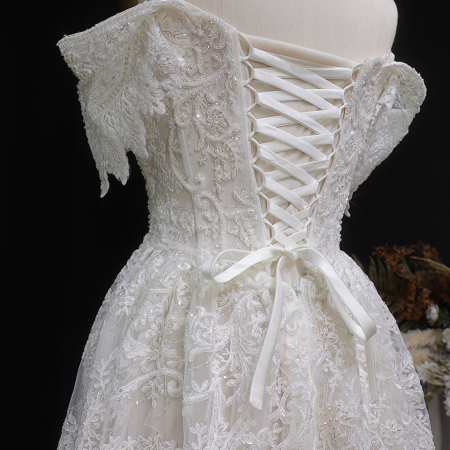 Elegant Off White Lace Pearl Embroidery Ball Gown Wedding Dress SW652