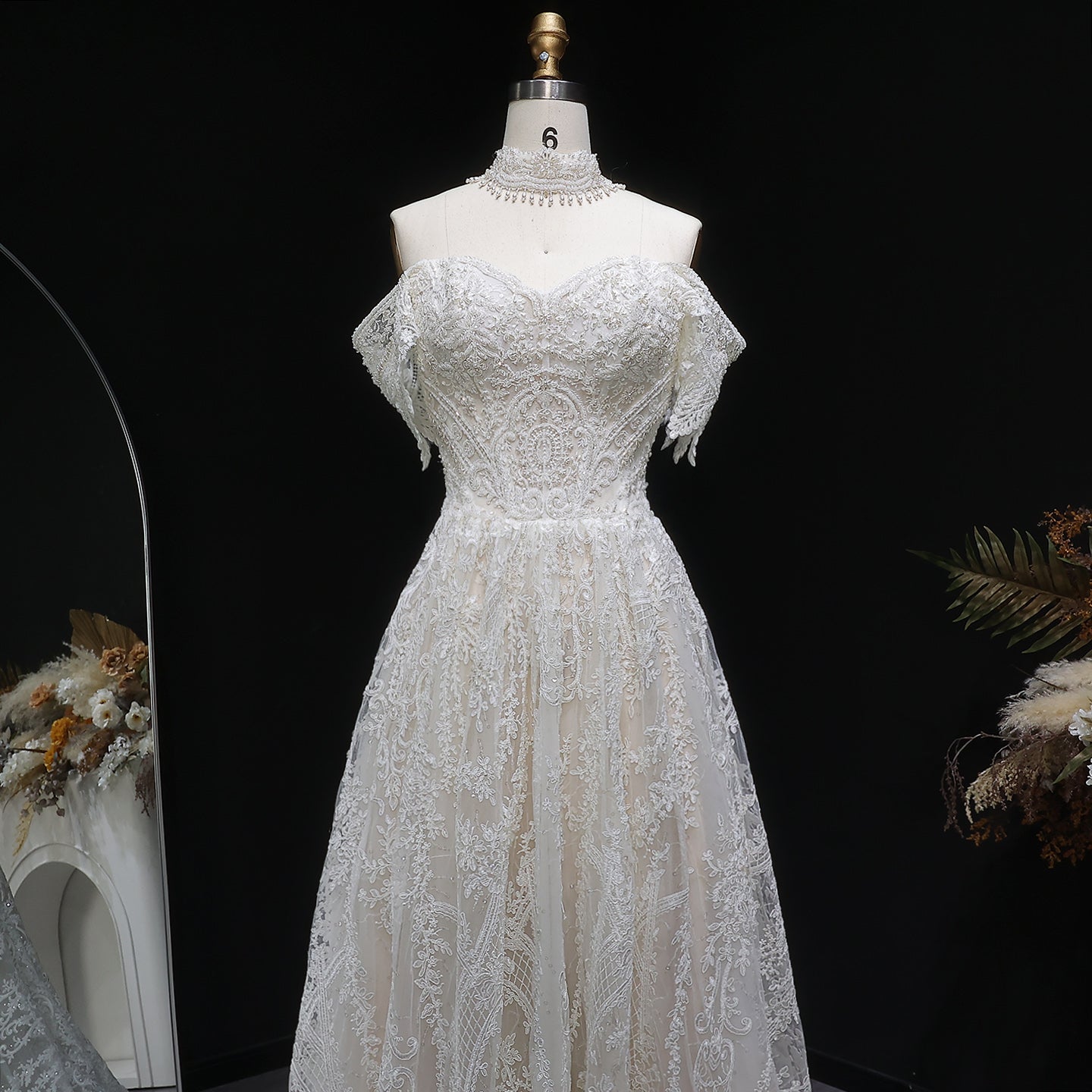 Elegant Off White Lace Pearl Embroidery Ball Gown Wedding Dress SW652