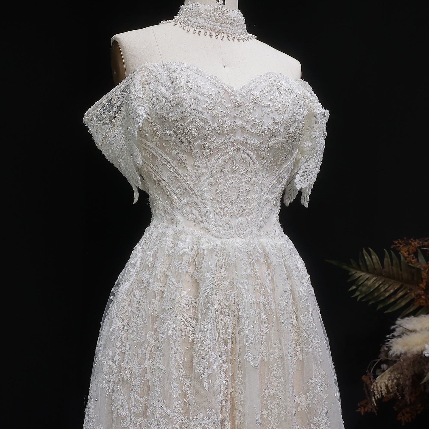 Elegant Off White Lace Pearl Embroidery Ball Gown Wedding Dress SW652