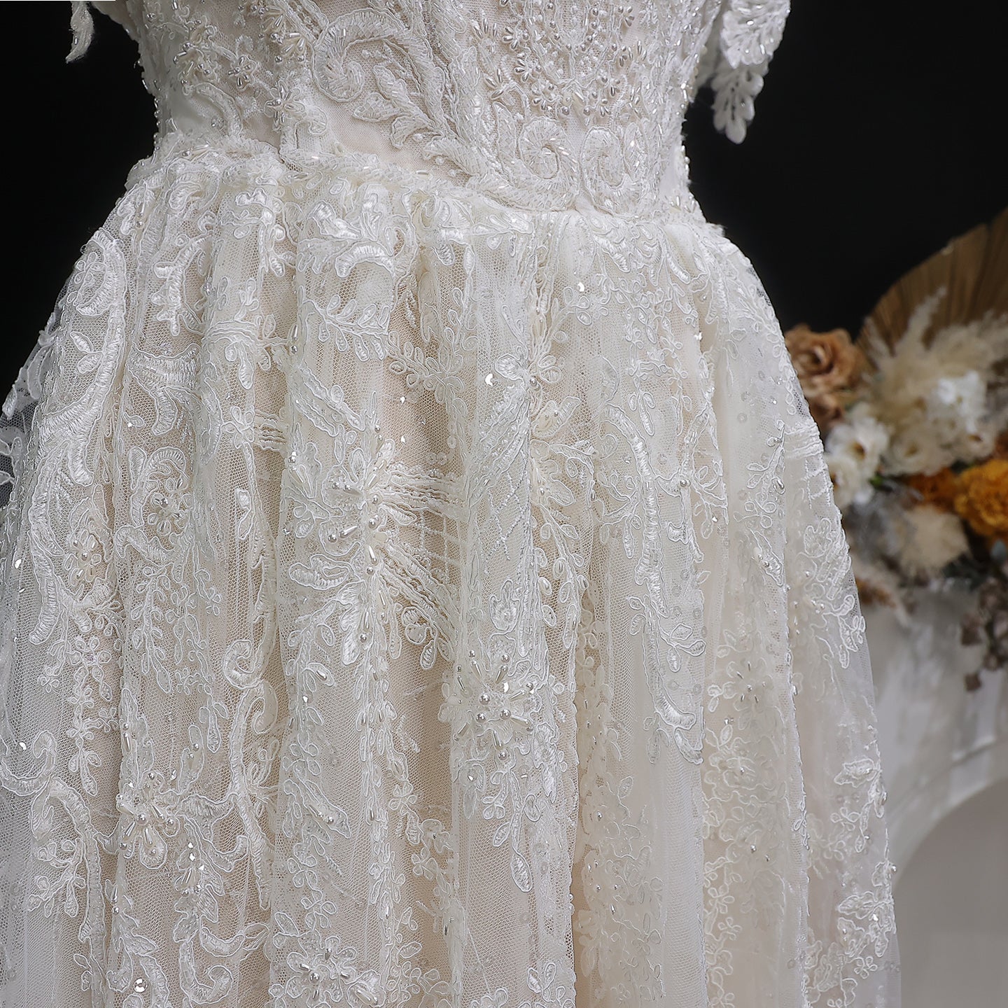 Elegant Off White Lace Pearl Embroidery Ball Gown Wedding Dress SW652
