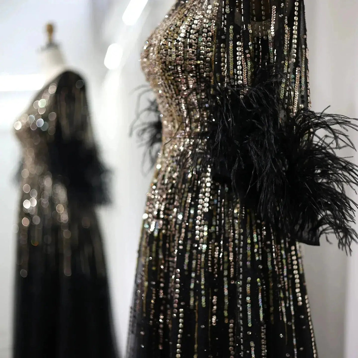 Luxury Feathers Black Half Sleeve Evening Dress SS339