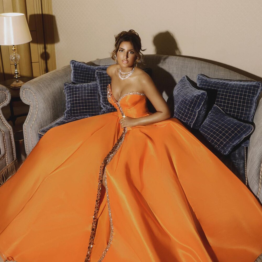 Elegant Crystal Black Long Evening Dresses with Slit SS364