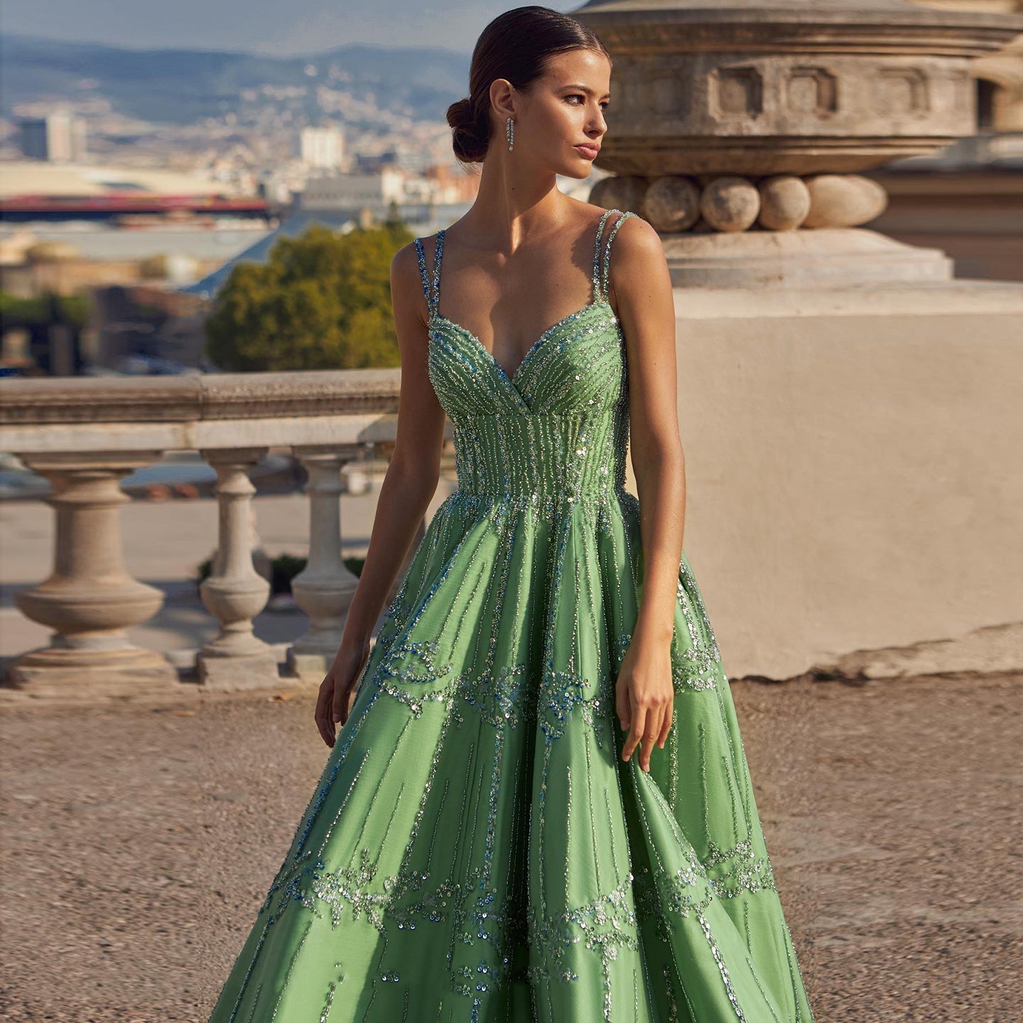 Luxury Beaded Spaghetti Straps Green Evening Dresses with Sequin SS225