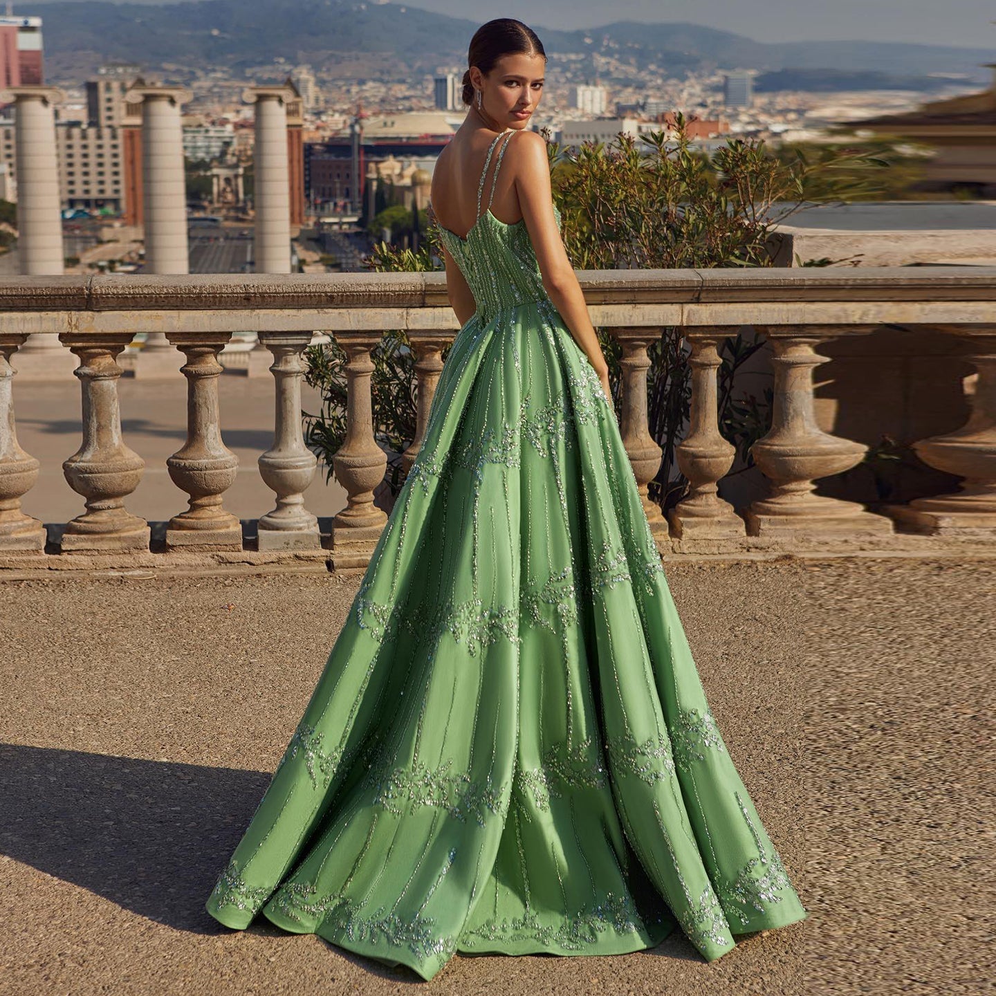 Luxury Beaded Spaghetti Straps Green Evening Dresses with Sequin SS225