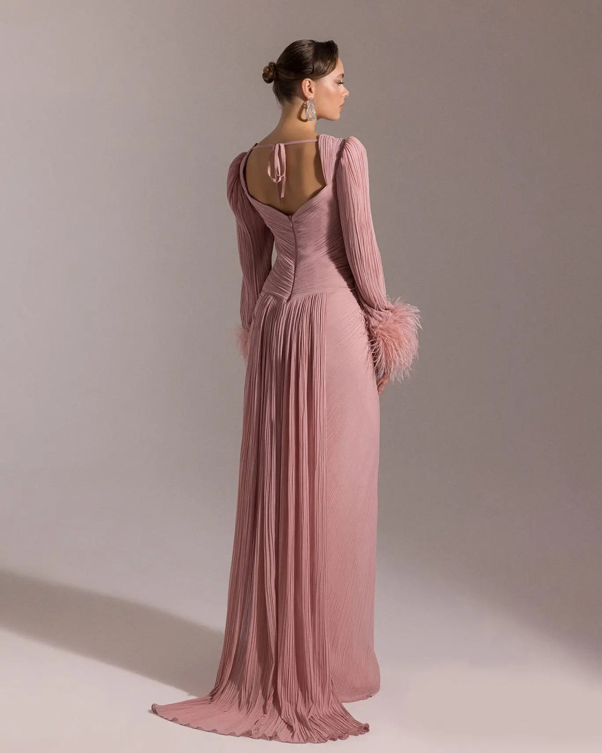 Luxury Feather Fuchsia Long Sleeves Evening Dress with Feathers and Overskirt SF411