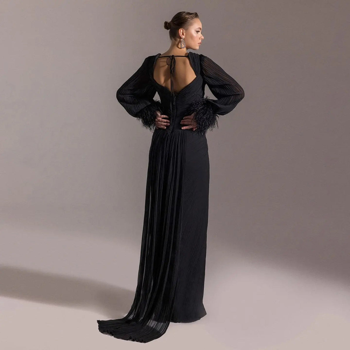 Luxury Feather Fuchsia Long Sleeves Evening Dress with Feathers and Overskirt SF411
