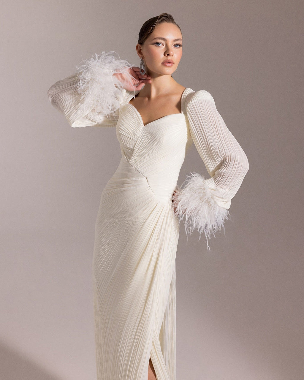 Luxury Feather Fuchsia Long Sleeves Evening Dress with Feathers and Overskirt SF411