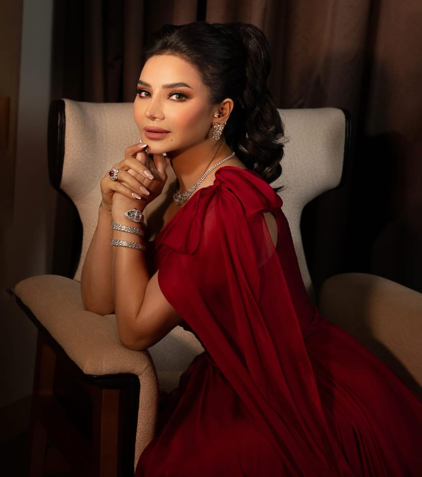Elegant Red A-Line Evening Dress with Bow Cape Sleeve SF488