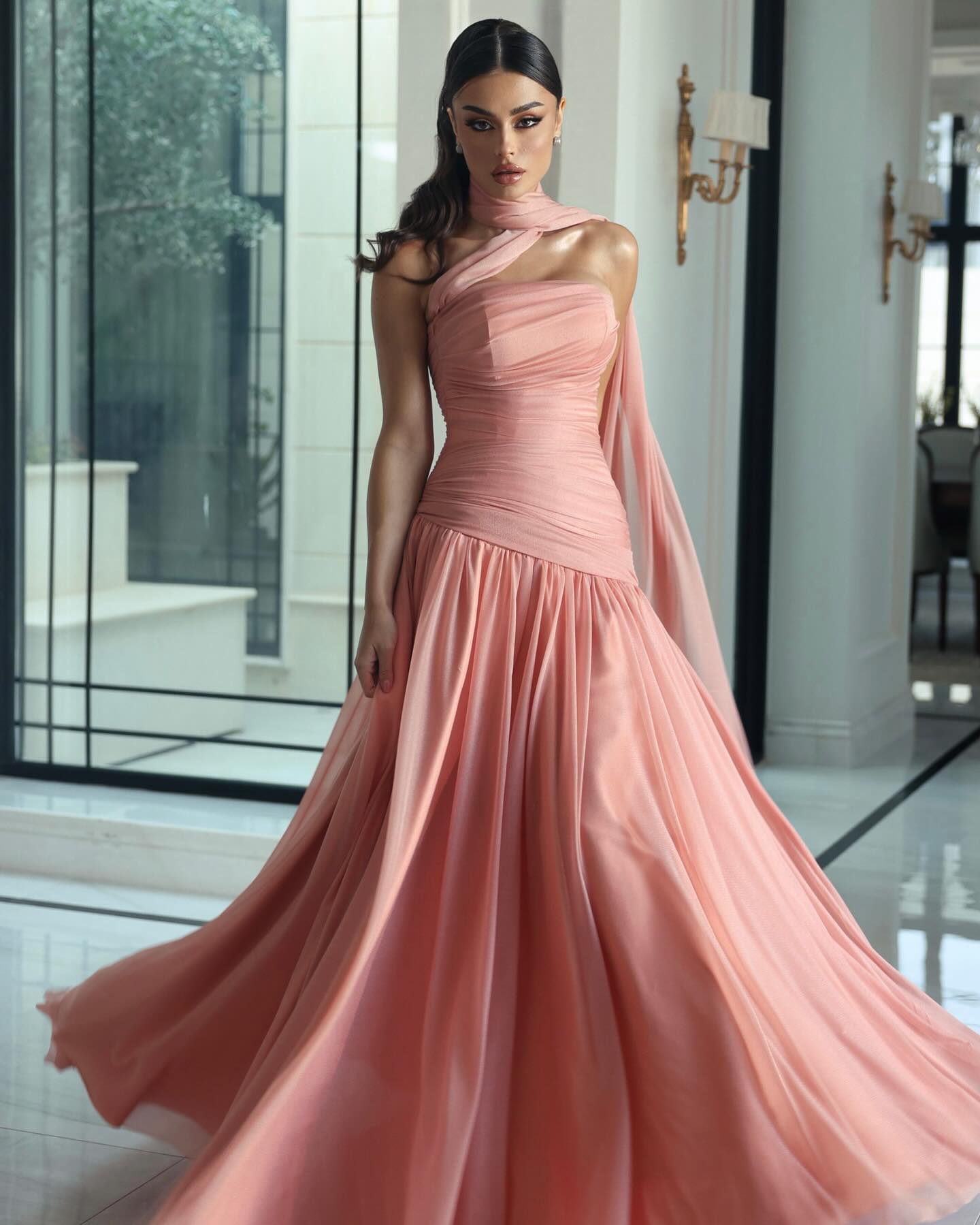 Elegant Strapless Pink Evening Dress with Cape SF482
