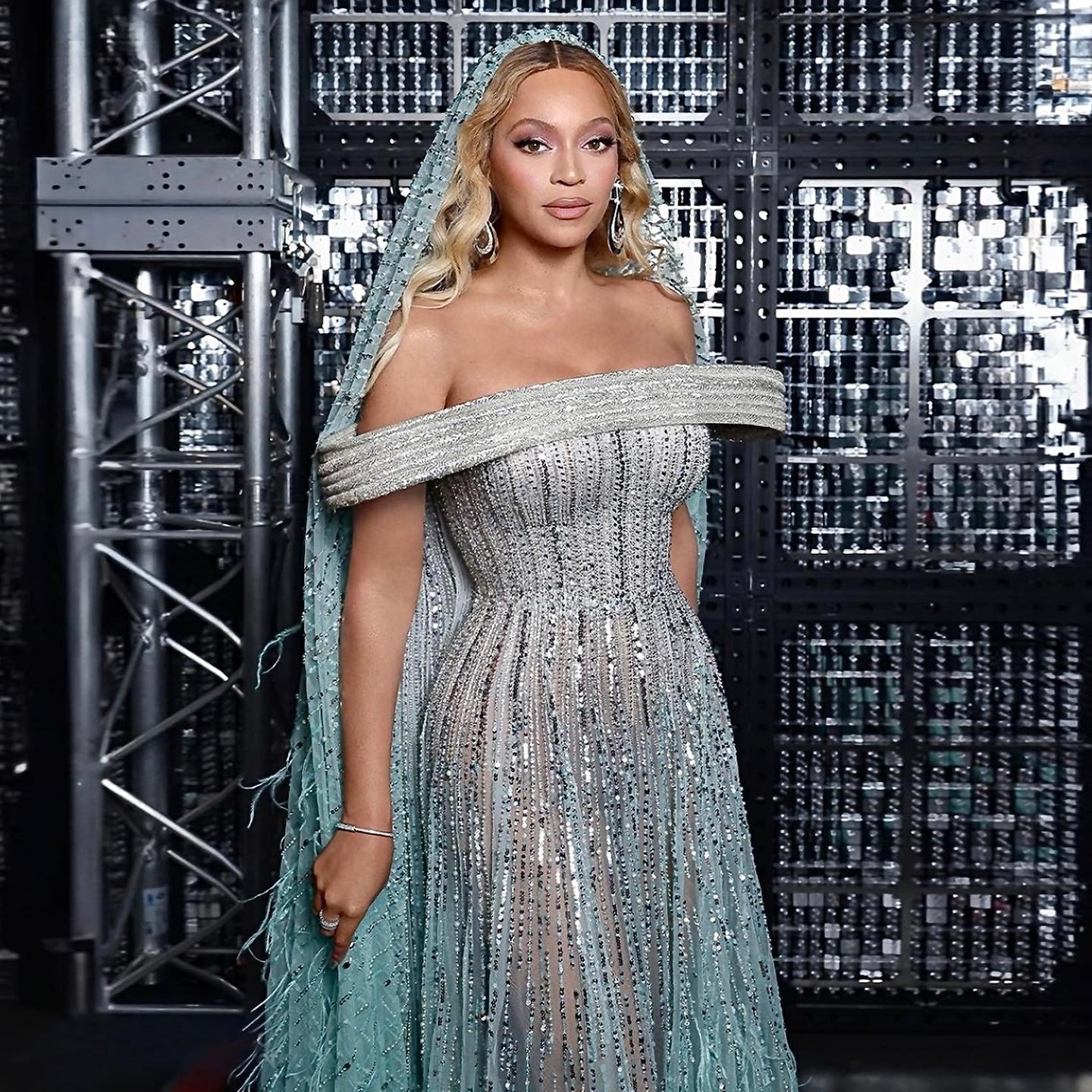 Luxury Feathers Aqua Green Off-Shoulder Evening Dresses SS435