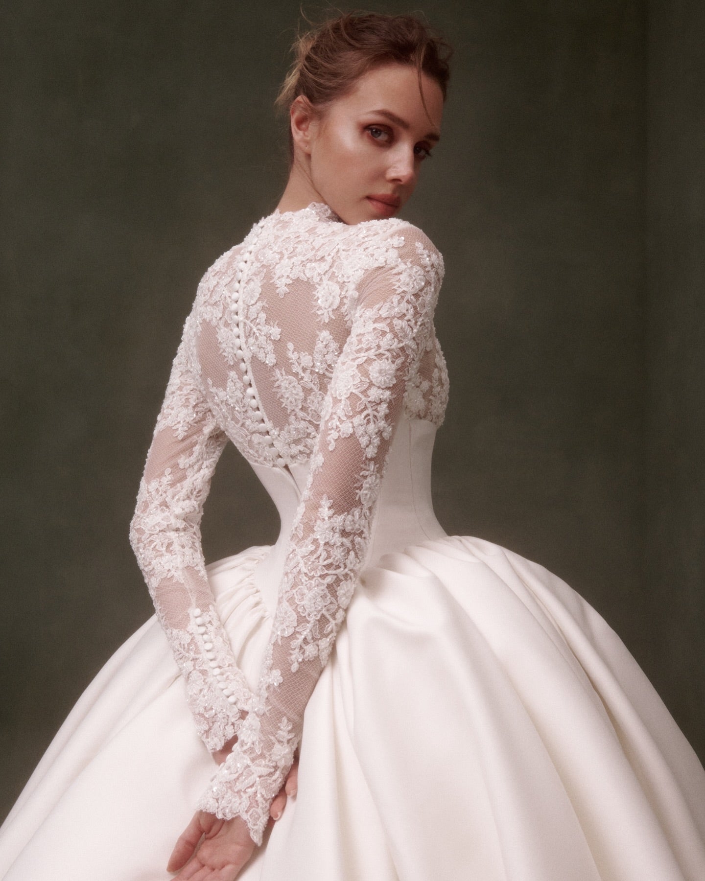 Elegant Long Sleeve Lace Ball Gown Wedding Dress SW075