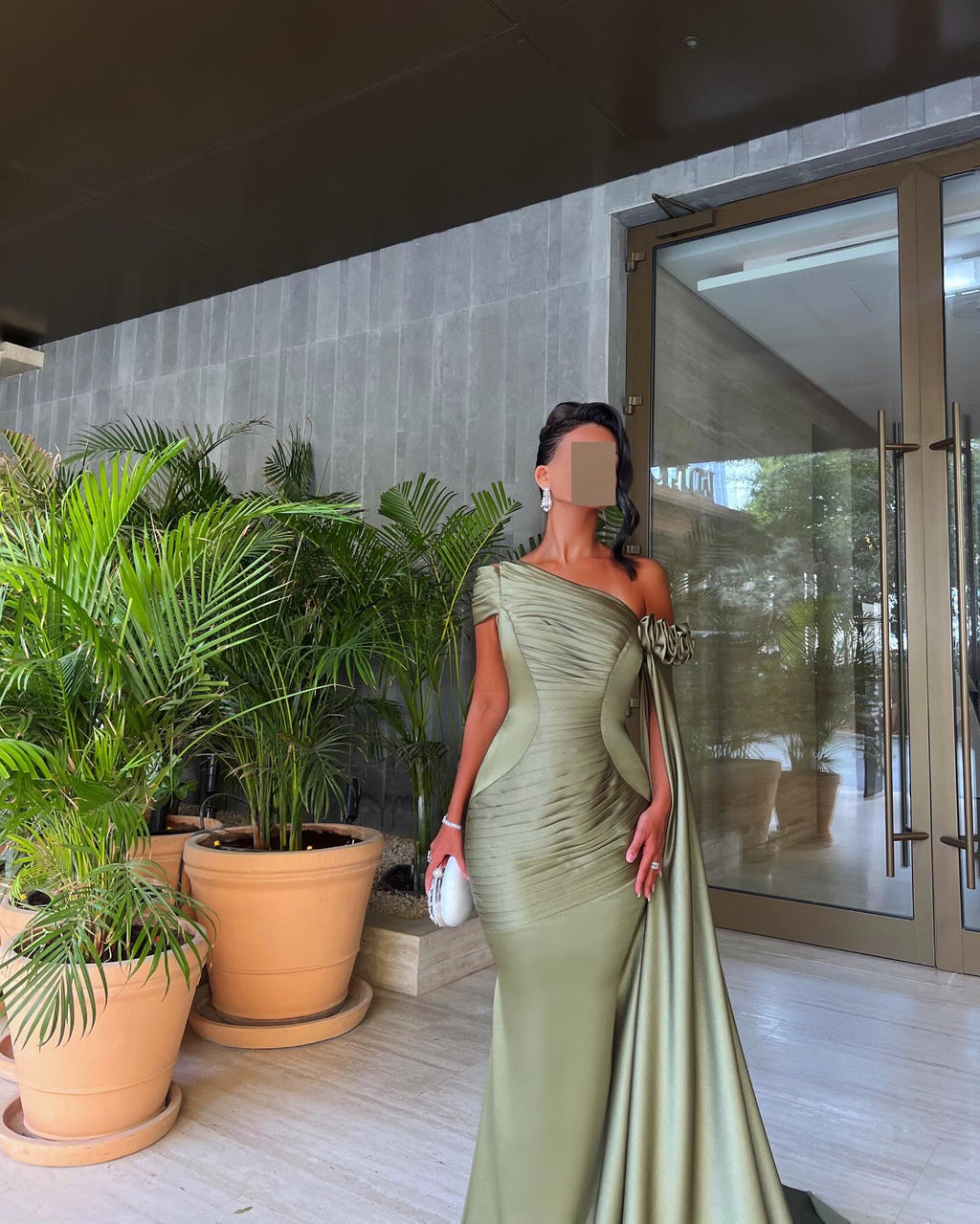 Elegant Green Mermaid Evening Dress with Cape Sleeve SF162