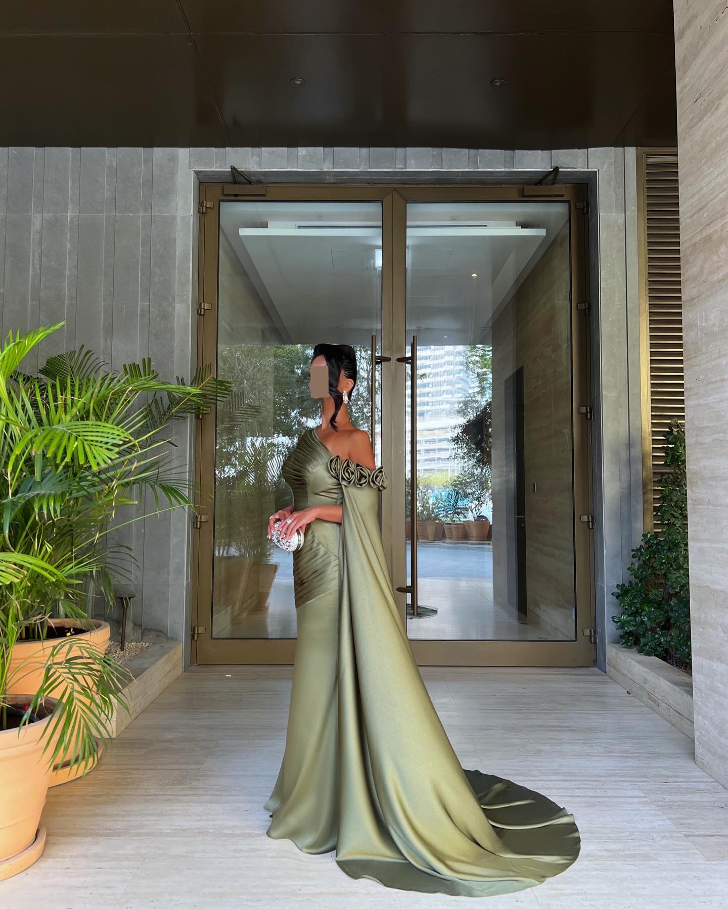 Elegant Green Mermaid Evening Dress with Cape Sleeve SF162