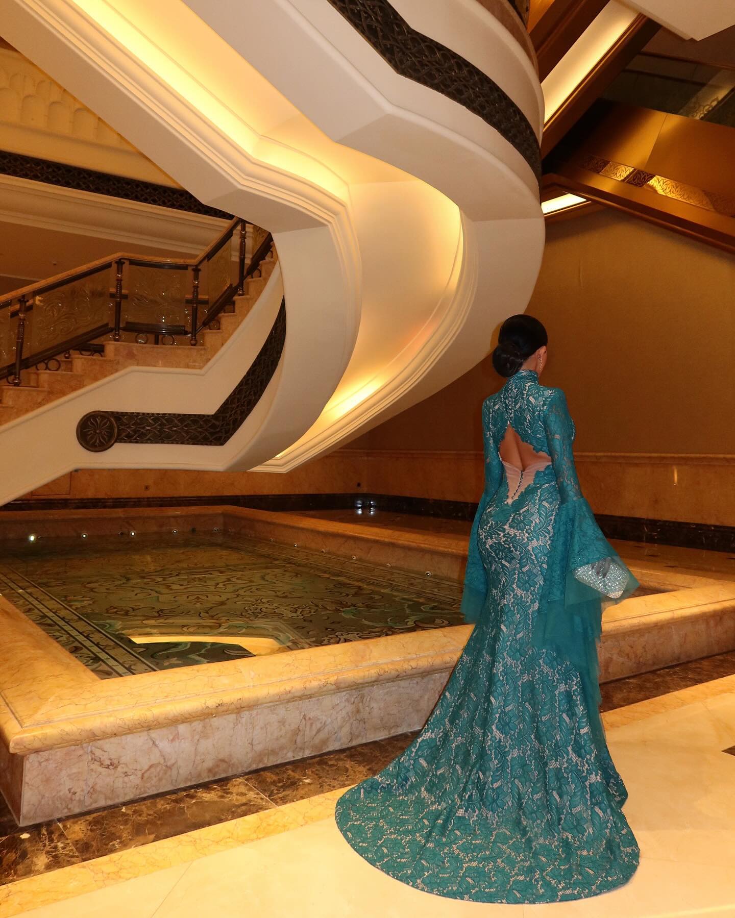 Luxury Green Long Sleeves Mermaid Evening Dress SF164