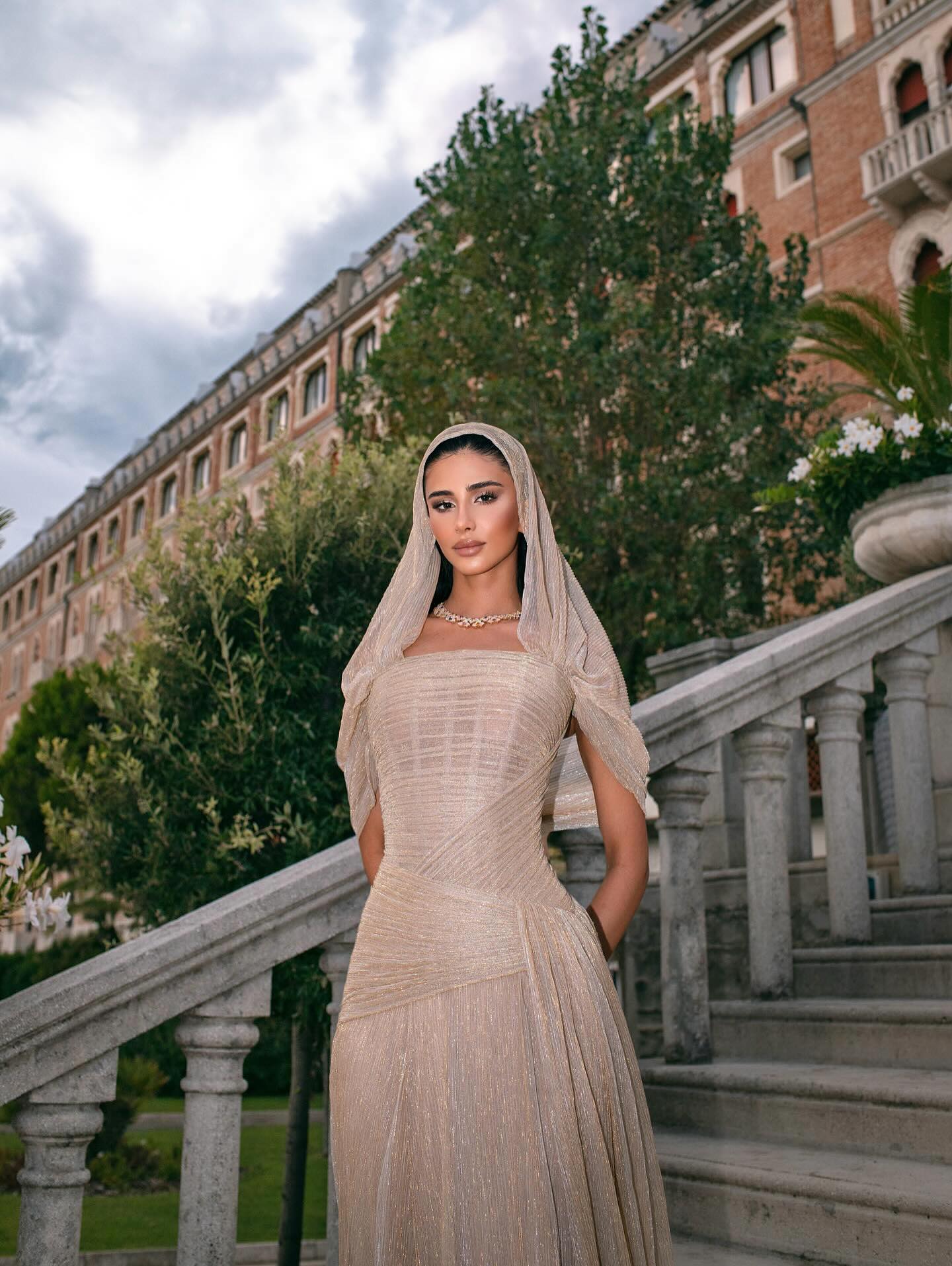 Elegant Champagne Strapless Evening Dress with Scarf and Overskirt SF045