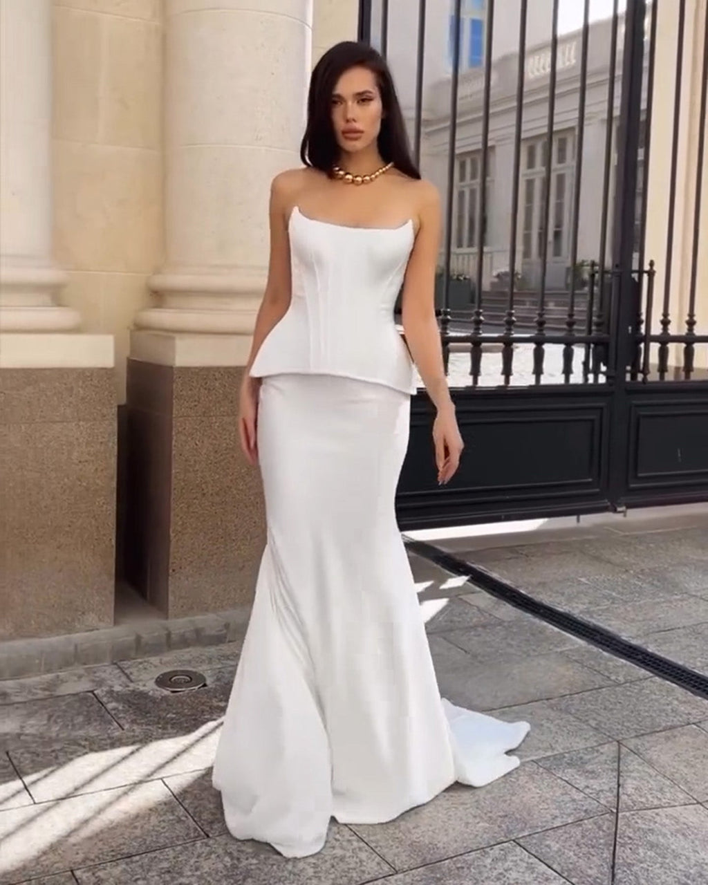 Elegant White Strapless Mermaid Evening Dress with Train SF155