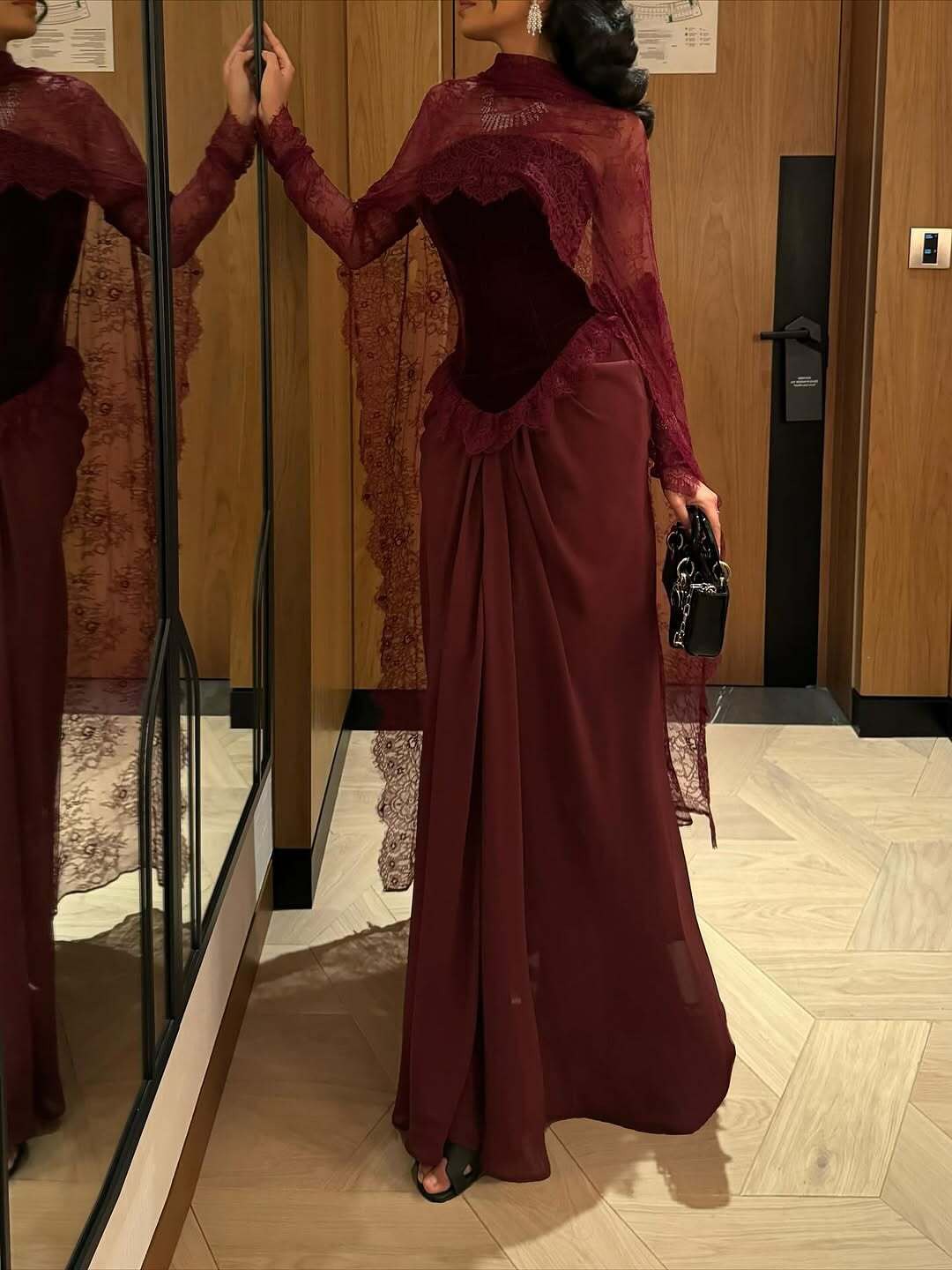Luxury Burgundy Lace Panel Long Sleeve Fitted Evening Dress with Cape SF462