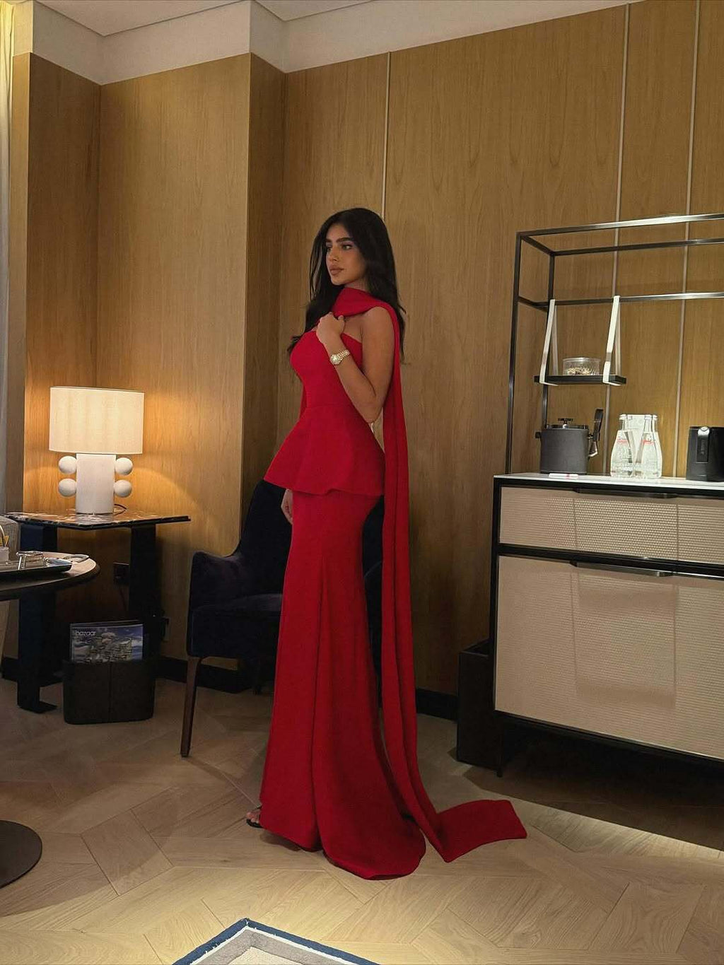 Luxury Red Ruffles Sleeveless Evening Dress with Scarf SF368