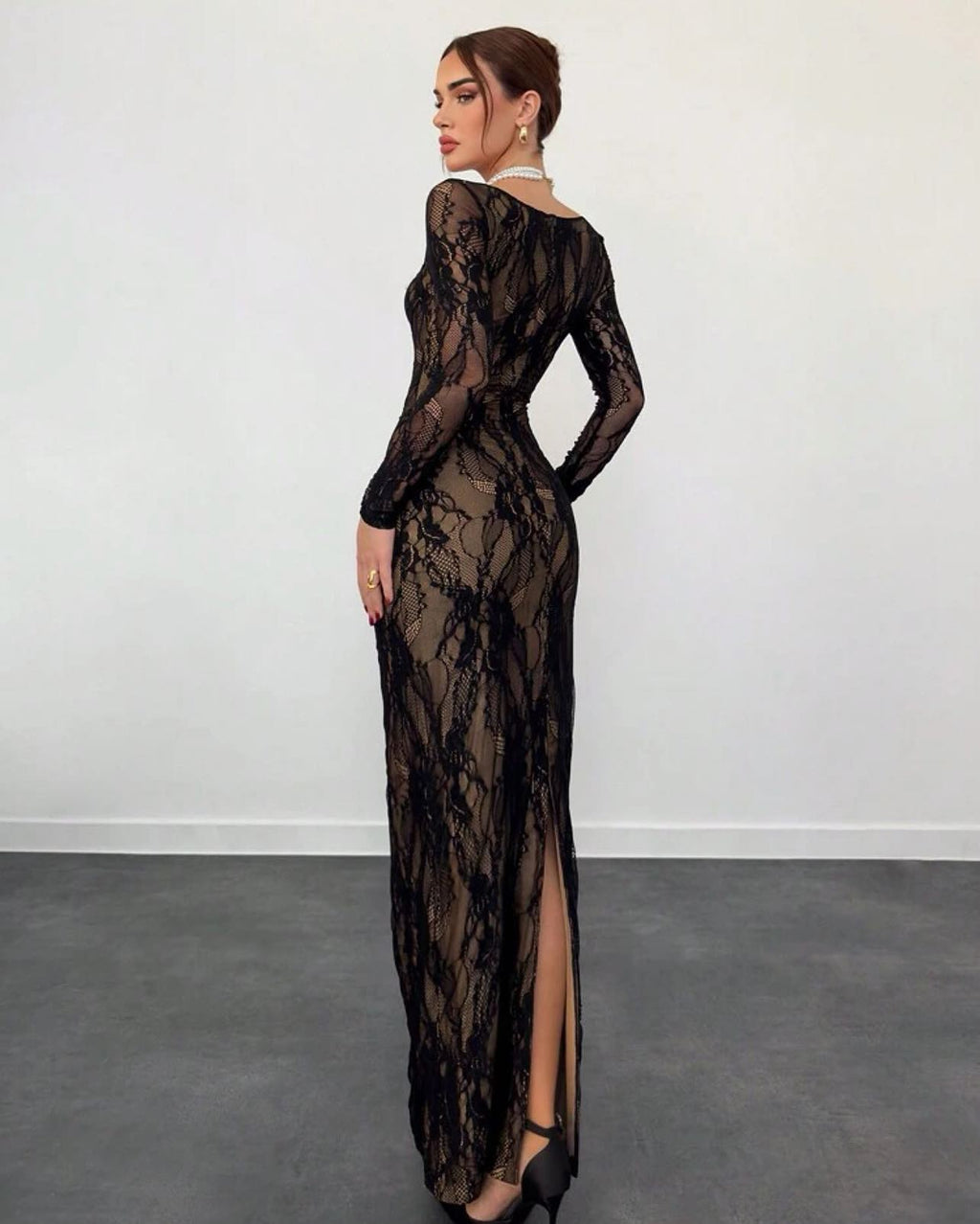 Elegant Long Sleeves Black Sheath Lace Evening Dress SF598