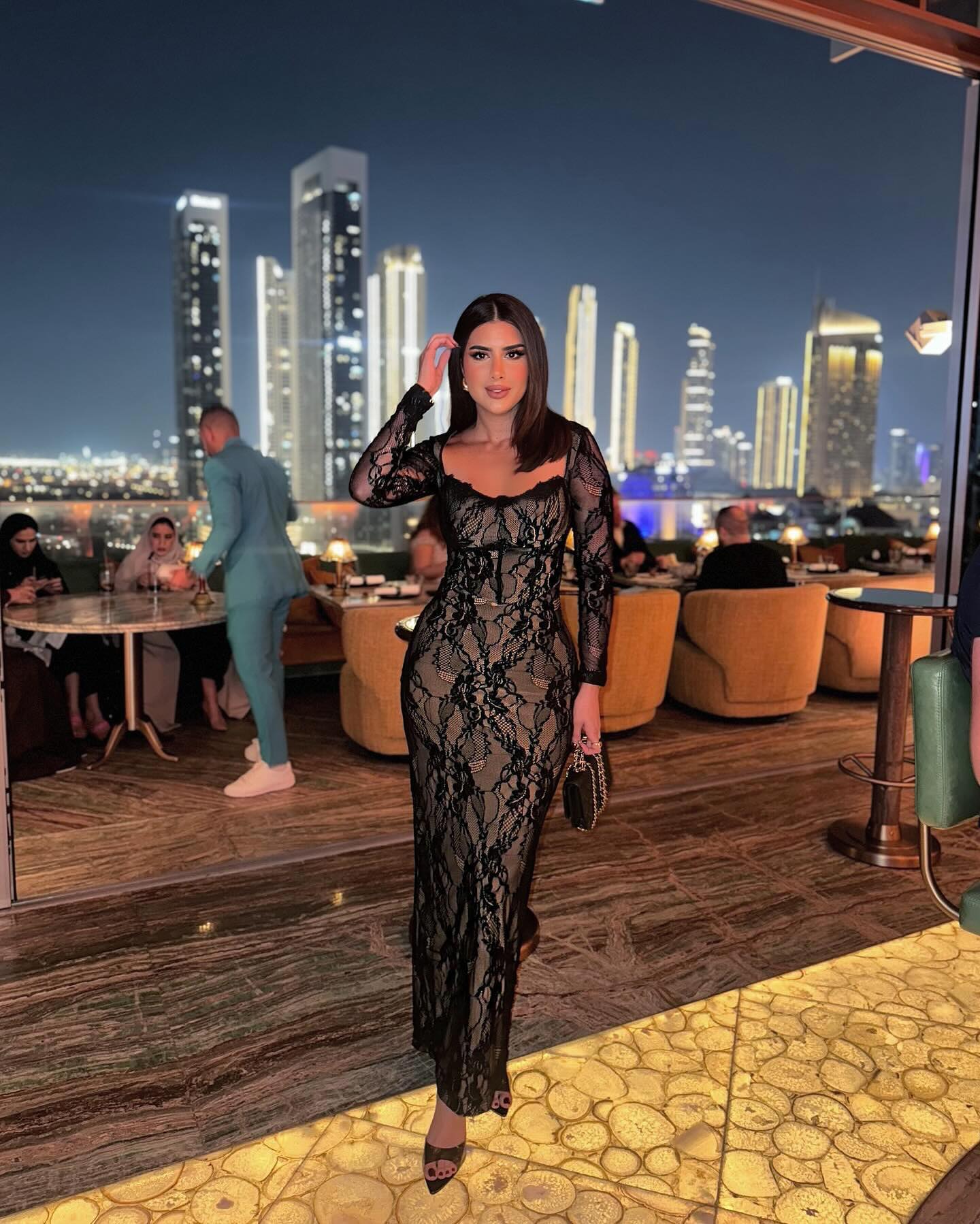 Elegant Long Sleeves Black Sheath Lace Evening Dress SF598