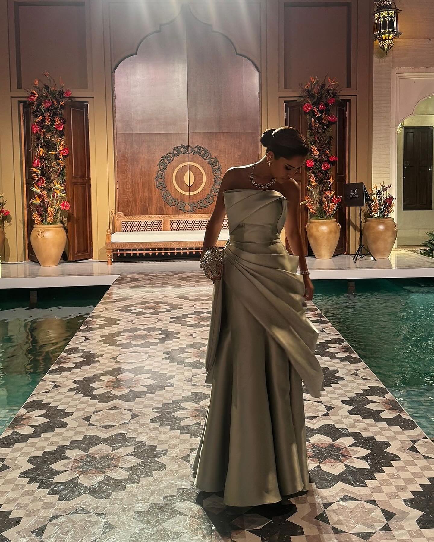 Elegant Silver Gray Strapless Pleated Evening Dress SF231